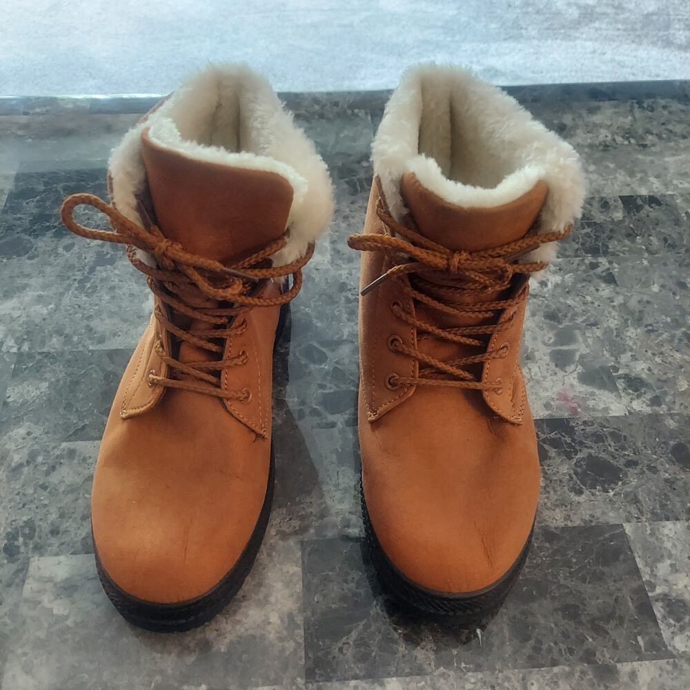 SQL Faux Fur Lined Women's EU 43 Tan Brown Suede Snow Boot